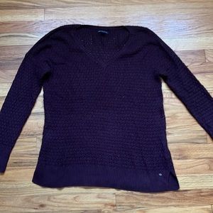 American Eagle Dark Wine colored v neck sweater